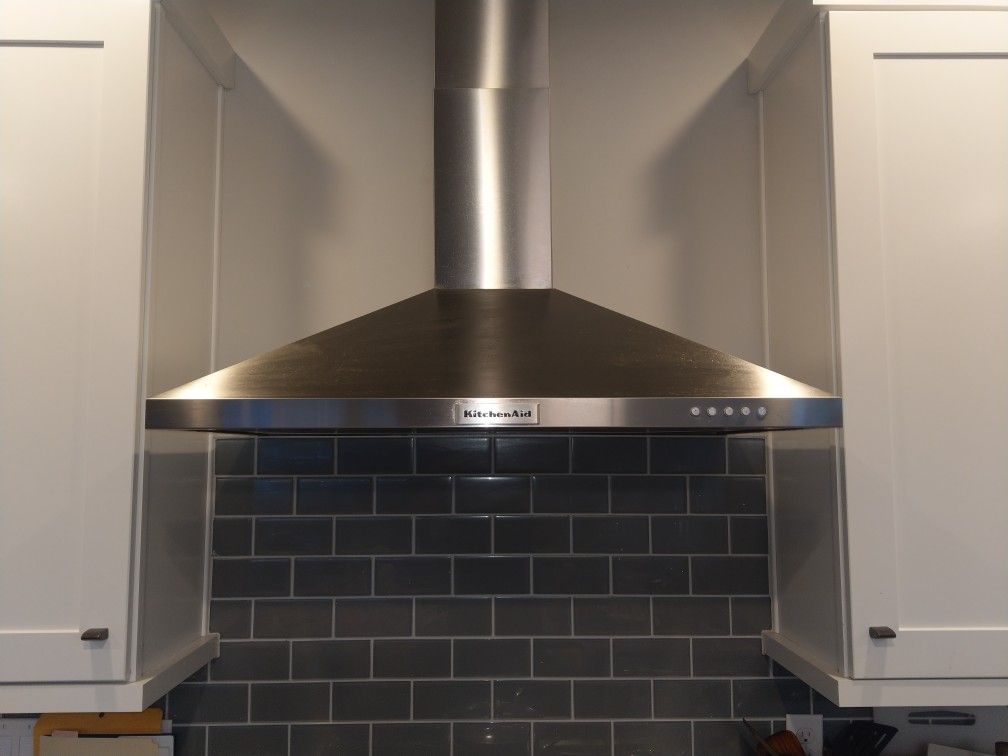 Kitchen Aid Range Hood Used Kvwb406dss For Sale In Renton Wa Offerup