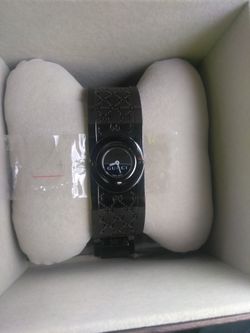Gucci watch Brand New in box