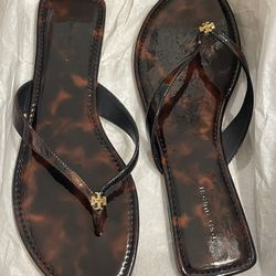 TORY BURCH CLASSIC FLIP FLOP WOMEN 8.5 “NEW”