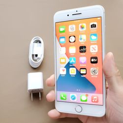 iPhone 8 Plus - UNLOCKED - Like New 