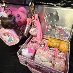 Hello Kitty plus Accessories