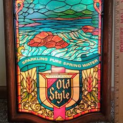 Vintage Lighted Old Style Heileman's  beer sign. See our other great vintage art antiques Sports jewelry beer signs Furniture  Fishing Lures Collectib