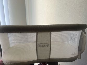 Halo bassinet