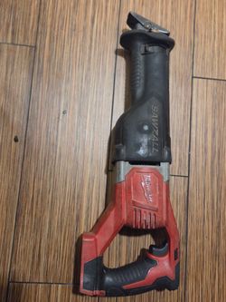 Milwaukee 2821-22 M18 FUEL SAWZALL