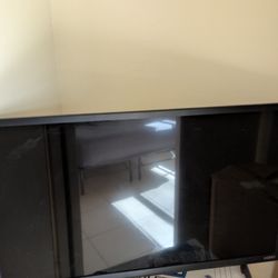 32 Inch Vizio TV