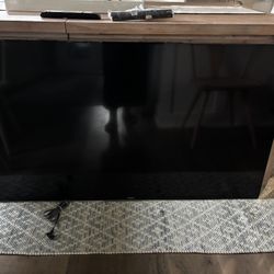 55” Samsung Wall Mounted Tv And Mounting Bracket