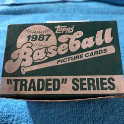 Baseball Cards:  1987 Topps Traded Set