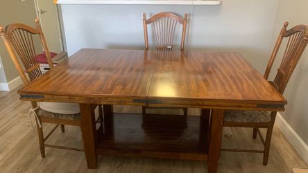 Beautiful Dining Table with lower storage