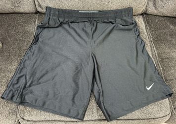 Vintage Men’s Nike Basketball Shorts / XL