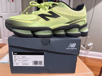 New Balance 2000 Yellow Green Sneakers Size 10.5