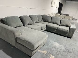 SECTIONAL COUCH SOFA