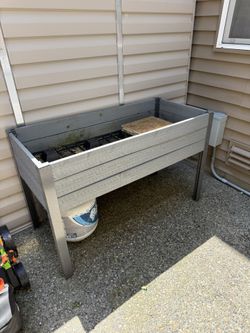 Raised Planter