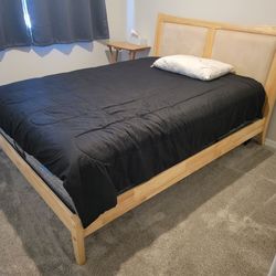 Queen sized mattress & bedframe
