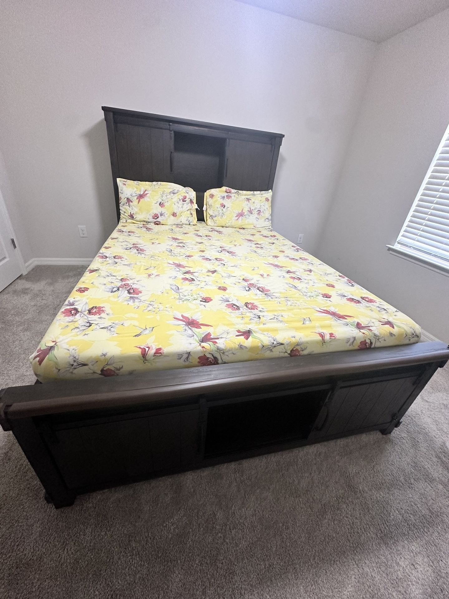 Storage Bed frame & Mattress with Built-In Drawers - New, Never Used, Queen Size!