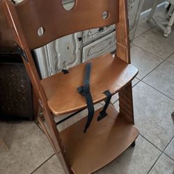 Wood High chair 