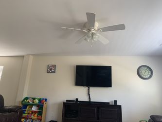 55’ Insignia Roku TV