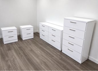 Dresser, chest and 2 nightstands - Cómoda, Gavetero y 2 mesitas de noche