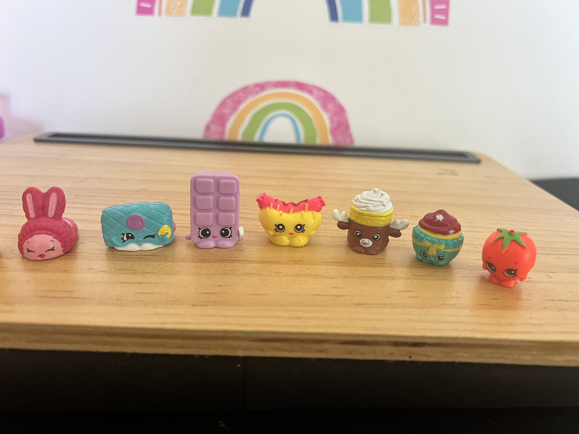 SHOPKINS BUNDLE OF 8 - ALL FOR $5