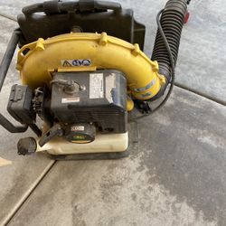 John Deere Leaf Blower