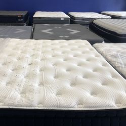 ⚡️Brand New Adjustable Bed Base and Mattress Combo⚡️