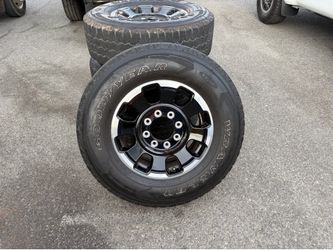 8 lug wheels and tires