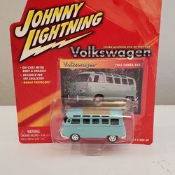 Johnny Lightning  