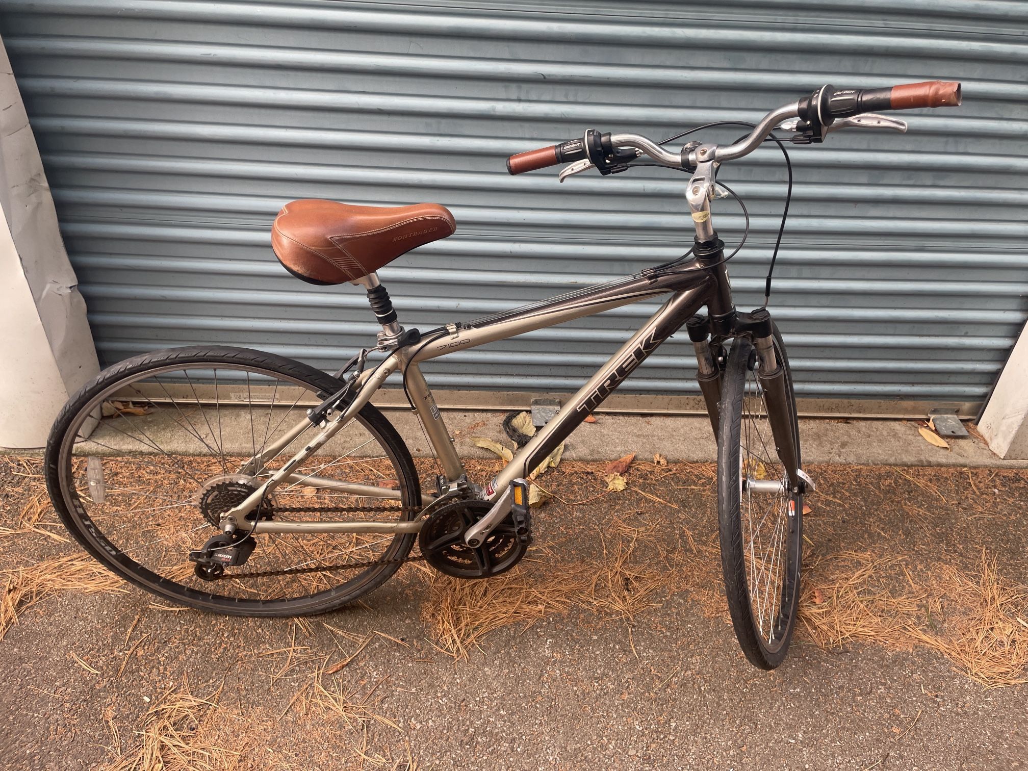 29” Trek 7100 Multitrack Alpha 21 Speed 17.5” 44.5 CM Bicycle