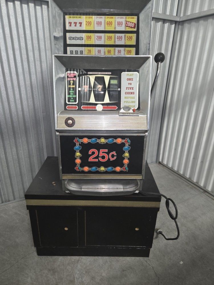 Slot MACHINE works Well And