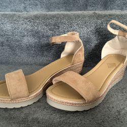 Peeptoe wedge Sandal