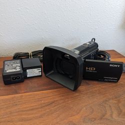 Sony HDR-CX760 Handycam + Accessories