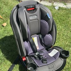 Graco Slimfit 3-in-1 Convertible Car Seat