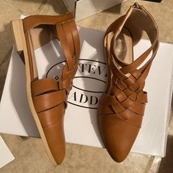 Pointy Bootie Style Flats 