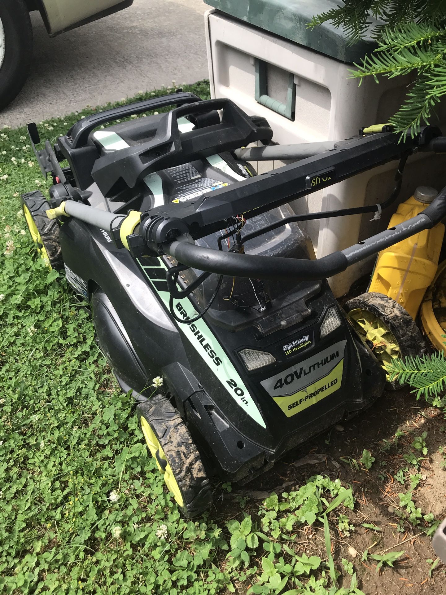 RYOBI SELF PROPEL 40 V BRUSHLESS LAWN MOVER PARTING OUT