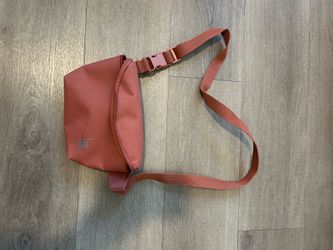 Salmon color crossbody bag