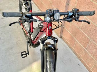 🚲🔥 Yamaha CrossConnect E-Bike – Only 17 Miles | Battery 100% | Like New | $1,050 Firm 👍