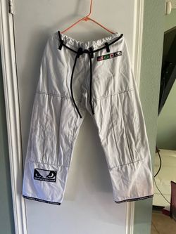 Good Condition A 3,4,5 Martel Arts white and Black Adults Uniform   SALE Only $20 set 🎉