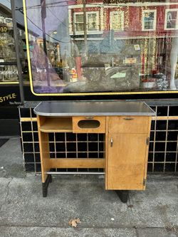 FINAL SALE Wood Vintage Hairdressers Station Desk / UDUKEB