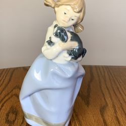 NAO Lladro Girl Holding Sleepy Puppy Figurine (1029) 1987 Vintage Porcelain