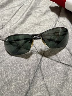 Ray-Ban shades
