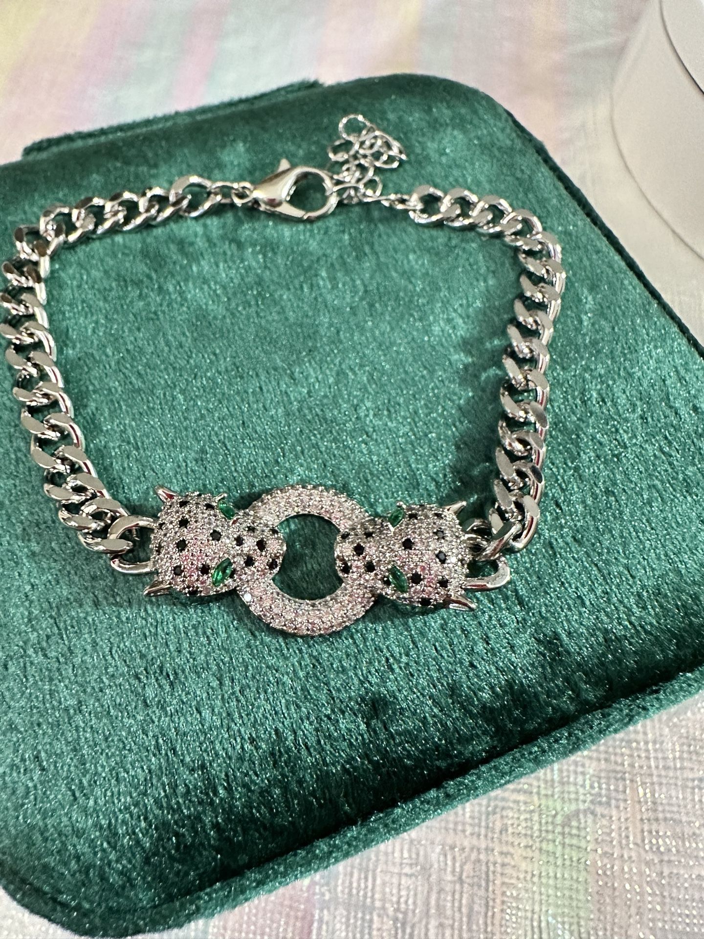 New white gold plated zirconia leopard bracelet