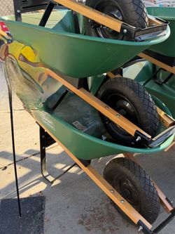 Wheelbarrow heavy duty no rust plastic