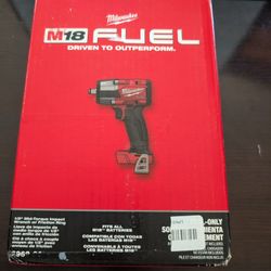 Milwaukee Fuel Impact Wrench Mid Torque 1/4