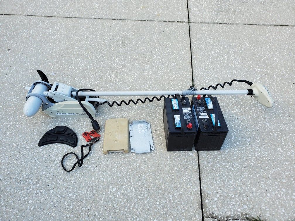 W75 24v trolling motor with (2) Deka batteries for Sale in