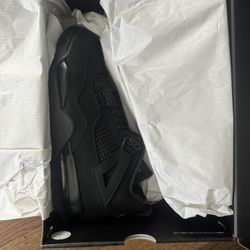 Jordan 4 Black Cat sz 10.5