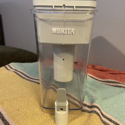 Brita and 3 brita filter refills 