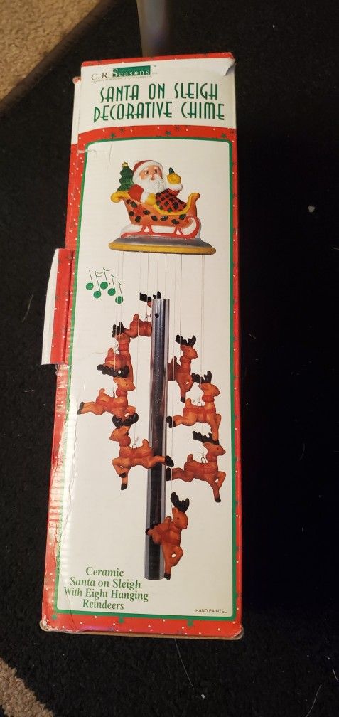 SANTA 🎅 VINTAGE WIND CHIMES WITH REINDEER