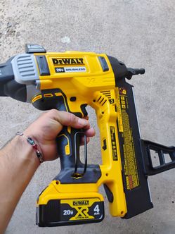 Dewalt clavadora para concreto