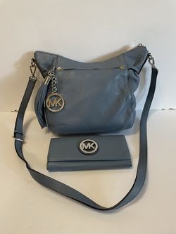 NEVER USED!! Michael Kors Adjustable Shoulder/Crossbody Purse with Matching Wallet