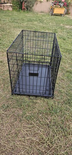 ** Medium Double Door Wired Dog 🐕 cage **( Measurements On Description)