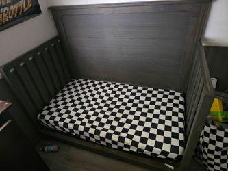 Dark Gray Wood Convertible Toddler Bed